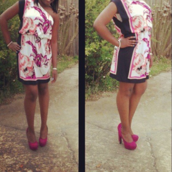 ONE SHOULDER DRESS - Picture 3 of 3